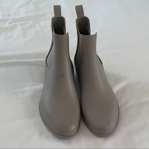 Chelsea Style Rainboot